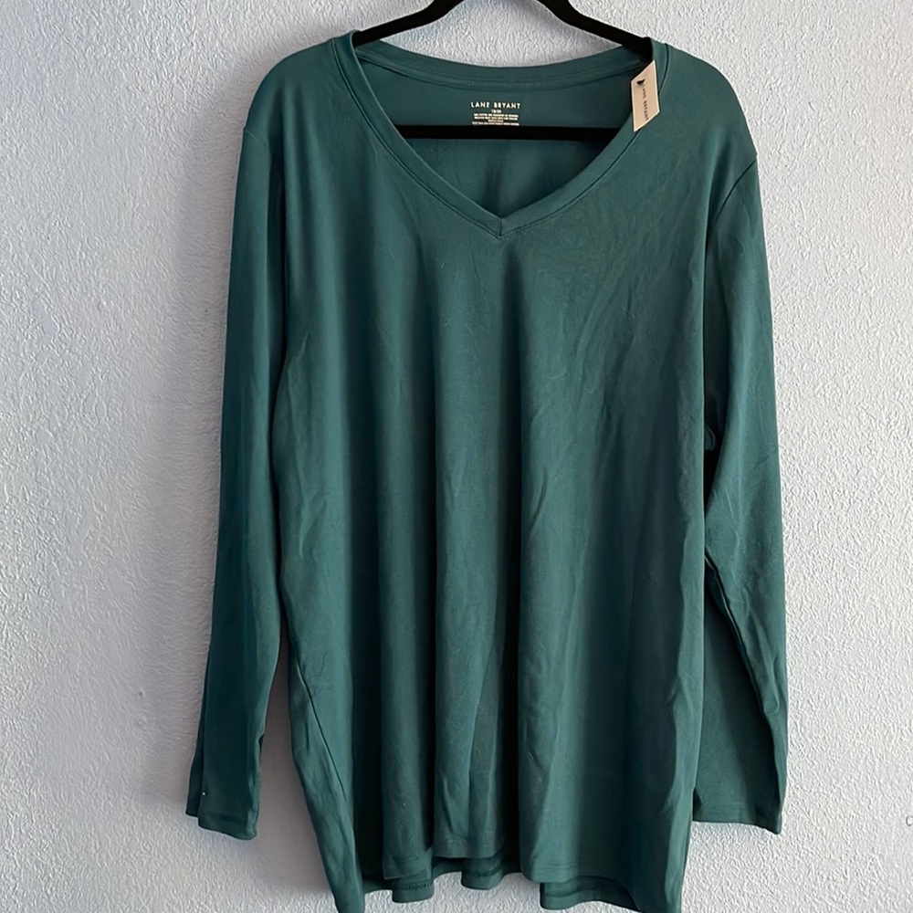 Lane Bryant NWT size 18/20 Flowy Tee , long sleeves